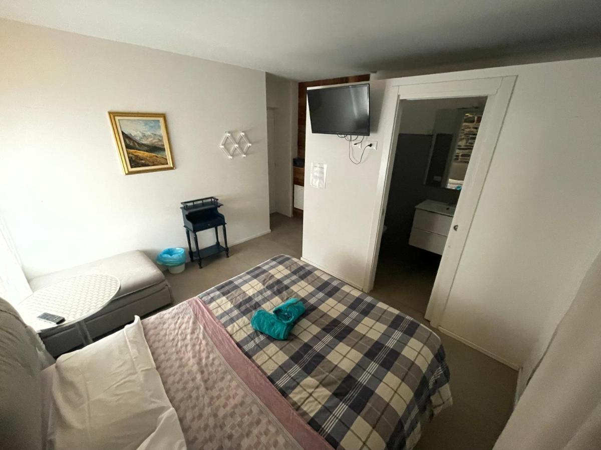 Rooms One Aosta Buitenkant foto
